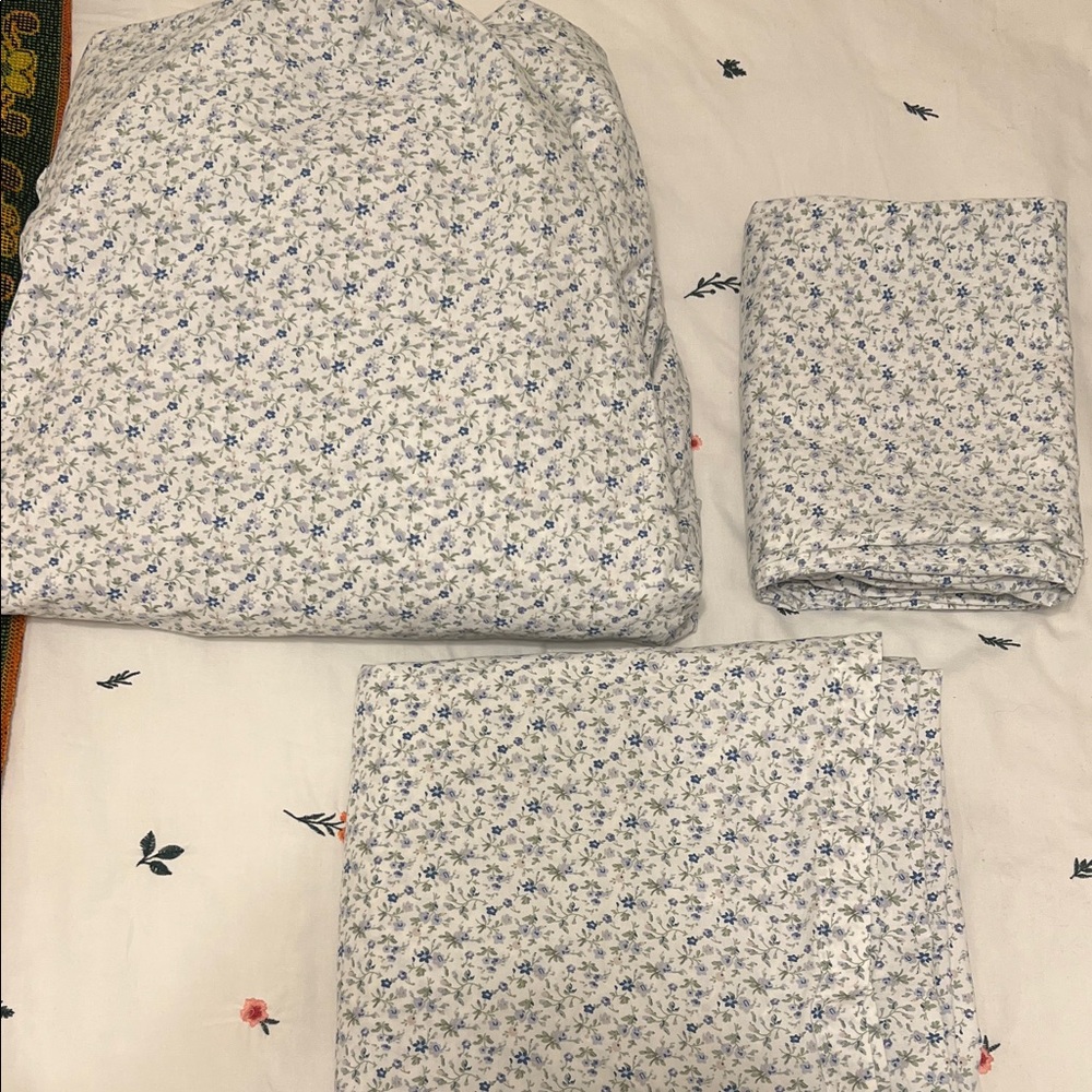 Laura Ashley Floral Queen Sheet Set